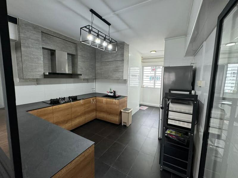 402 Choa Chu Kang Avenue 3, 402 Choa Chu Kang Avenue 3, Dairy Farm / Bukit Panjang / Choa Chu Kang, 2 Bedrooms, 900 sqft, HDB Flat For Rent, by Clement Nah, 500250182 - Kitchen - PropertyGuru.com.sg