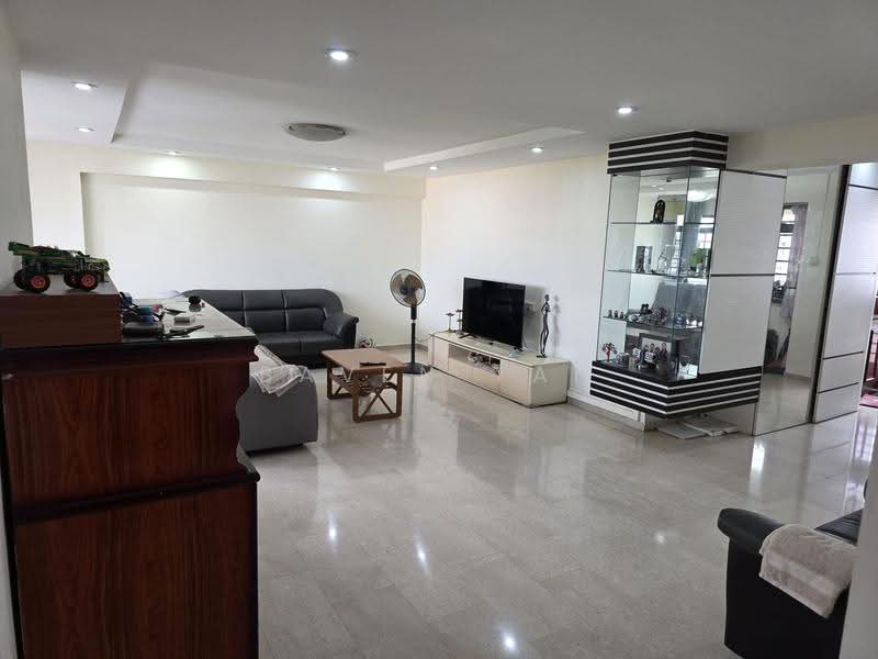 698B Hougang Street 61, 698B Hougang Street 61, Hougang / Punggol / Sengkang, 3 Bedrooms, 1,291 sqft, HDB Flat For Rent, by Baven Tan, 500250184 - Living Room - PropertyGuru.com.sg