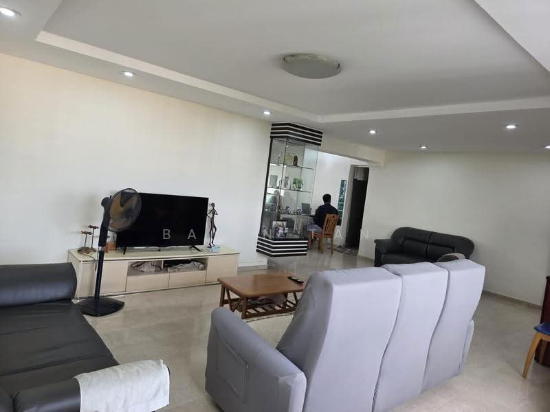 698B Hougang Street 61, 698B Hougang Street 61, Hougang / Punggol / Sengkang, 3 Bedrooms, 1,291 sqft, HDB Flat For Rent, by Baven Tan, 500250184 - Living Room - PropertyGuru.com.sg