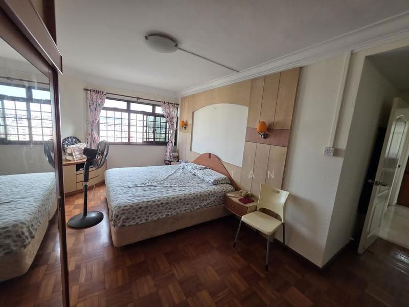698B Hougang Street 61, 698B Hougang Street 61, Hougang / Punggol / Sengkang, 3 Bedrooms, 1,291 sqft, HDB Flat For Rent, by Baven Tan, 500250184 - Bedroom - PropertyGuru.com.sg