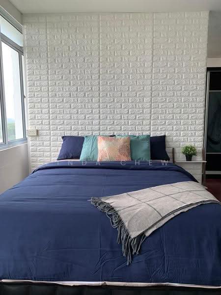 Sherwood Towers, 1 Jalan Anak Bukit, Clementi Park / Upper Bukit Timah, Room Rental, 250 sqft, Apartment For Rent, by Linda Chew, 500250187 - Bedroom - PropertyGuru.com.sg