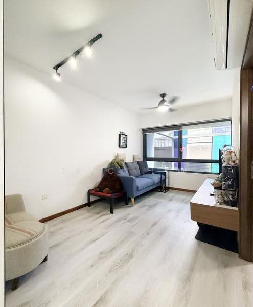 Presto @ Upper Serangoon, 528 Upper Serangoon Road, Hougang / Punggol / Sengkang, 2 Bedrooms, 441 sqft, Condominium For Sale, by Tracy Lim, 500250191 - Living Room - PropertyGuru.com.sg