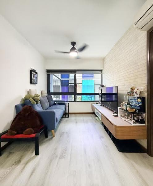 Presto @ Upper Serangoon, 528 Upper Serangoon Road, Hougang / Punggol / Sengkang, 2 Bedrooms, 441 sqft, Condominium For Sale, by Tracy Lim, 500250191 - Living Room - PropertyGuru.com.sg