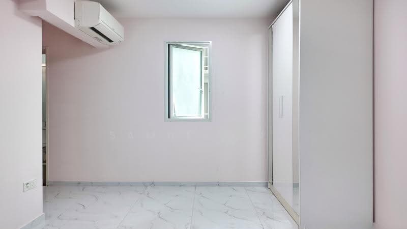 39A Margaret Drive, 39A Margaret Drive, Alexandra / Commonwealth, 3 Bedrooms, 947 sqft, HDB Flat For Sale, by Samuel Ong, 500250192 - Master Bedroom - PropertyGuru.com.sg