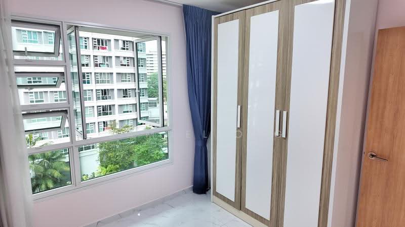 39A Margaret Drive, 39A Margaret Drive, Alexandra / Commonwealth, 3 Bedrooms, 947 sqft, HDB Flat For Sale, by Samuel Ong, 500250192 - Bedroom 2 - PropertyGuru.com.sg