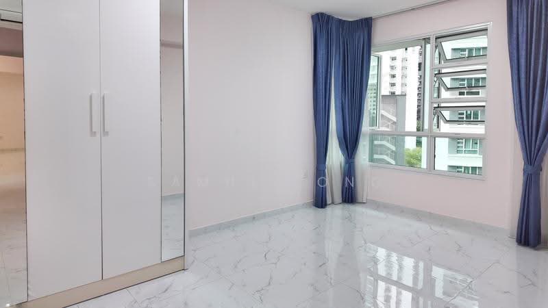 39A Margaret Drive, 39A Margaret Drive, Alexandra / Commonwealth, 3 Bedrooms, 947 sqft, HDB Flat For Sale, by Samuel Ong, 500250192 - Master Bedroom - PropertyGuru.com.sg