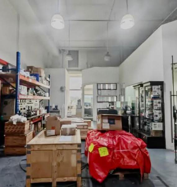 Wcega Plaza, 1 Bukit Batok Crescent, Dairy Farm / Bukit Panjang / Choa Chu Kang, 2,360 sqft, Light Industrial (B1) For Sale, by Jacq Ng, 500250193 - CommercialGuru.com.sg
