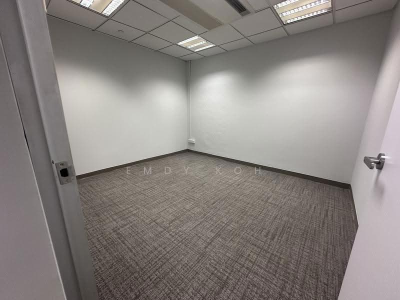 Tan Chong Tower, 15 Queen Street, Beach Road / Bugis / Rochor, 1,055 sqft, Office For Rent, by Emdy Koh, 500250200 - Interior - CommercialGuru.com.sg