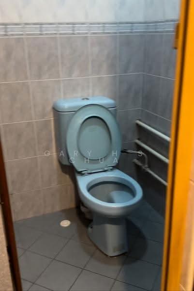 760744, Sembawang / Yishun, 180 sqft, Shop / Shophouse For Rent, by Gary H S Chua, 500250203 - Bathroom - CommercialGuru.com.sg