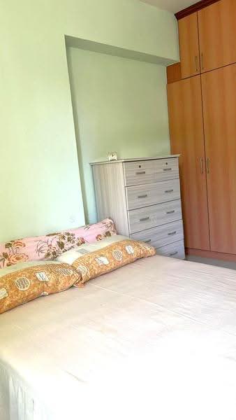 422 Hougang Avenue 6, 422 Hougang Avenue 6, Hougang / Punggol / Sengkang, Room Rental, 120 sqft, HDB Flat For Rent, by Steven Choo, 500250215 - Bedroom - PropertyGuru.com.sg