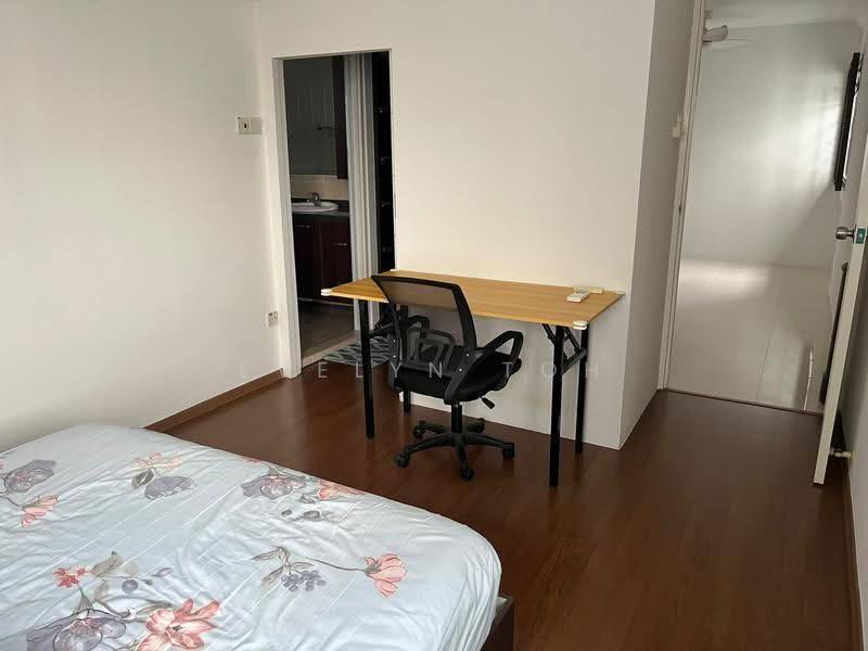 684D Choa Chu Kang Crescent, 684D Choa Chu Kang Crescent, Dairy Farm / Bukit Panjang / Choa Chu Kang, Room Rental, 200 sqft, HDB Flat For Rent, by Evelyn Toh, 500250218 - Bedroom - PropertyGuru.com.sg