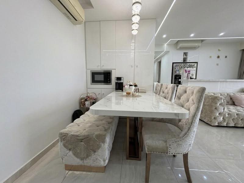 Austville Residences, 11 Sengkang East Avenue, Hougang / Punggol / Sengkang, 4 Bedrooms, 1,227 sqft, Executive Condominium For Sale, by Yupar ., 500250219 - Dining Room - PropertyGuru.com.sg
