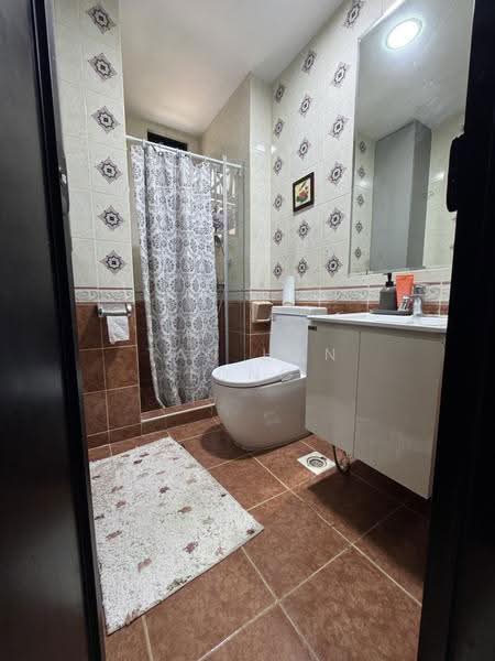 The Anchorage, 370 Alexandra Road, Alexandra / Commonwealth, 4 Bedrooms, 1,830 sqft, Condominium For Sale, by Tan Han Long, 500250246 - Bathroom - PropertyGuru.com.sg
