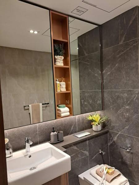 Hillock Green, 22-28 Lentor Central, Mandai / Upper Thomson, 2 Bedrooms, 657 sqft, Condominium For Rent, by Alvin Tyh, 500250247 - Bathroom - PropertyGuru.com.sg