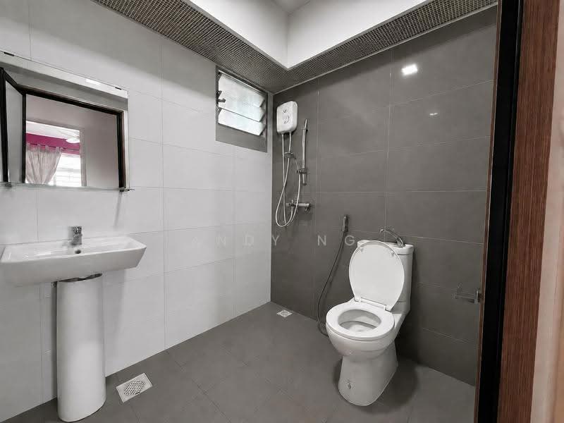 356A Anchorvale Lane, 356A Anchorvale Lane, Hougang / Punggol / Sengkang, 3 Bedrooms, 1,001 sqft, HDB Flat For Sale, by Andy Ng, 500250251 - Bathroom - PropertyGuru.com.sg