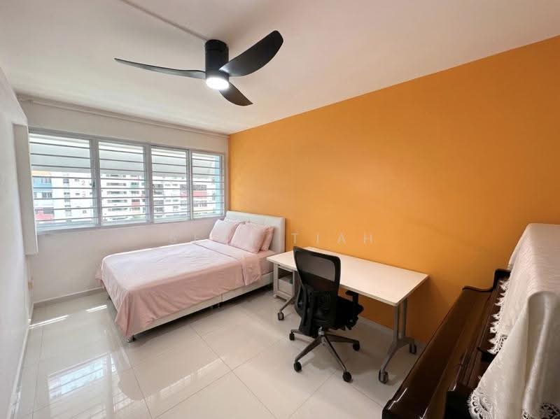 724 Jurong West Street 72, 724 Jurong West Street 72, Boon Lay / Jurong / Tuas, 3 Bedrooms, 1,119 sqft, HDB Flat For Sale, by Sean Tiah, 500250253 - Bedroom - PropertyGuru.com.sg
