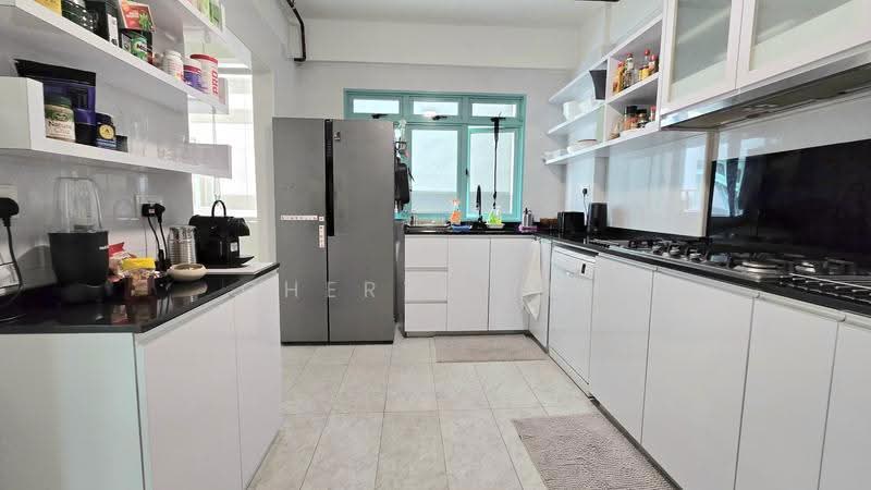 Ballota Park Condo, 152 Mariam Way, Changi Airport / Changi Village, 3 Bedrooms, 1,432 sqft, Condominium For Sale, by Cheryl Teh, 500250256 - Kitchen - PropertyGuru.com.sg