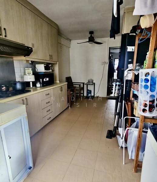 521 Bedok North Avenue 1, 521 Bedok North Avenue 1, Bedok / Upper East Coast, 2 Bedrooms, 721 sqft, HDB Flat For Sale, by Nadiah Nasir, 500250259 - Kitchen - PropertyGuru.com.sg