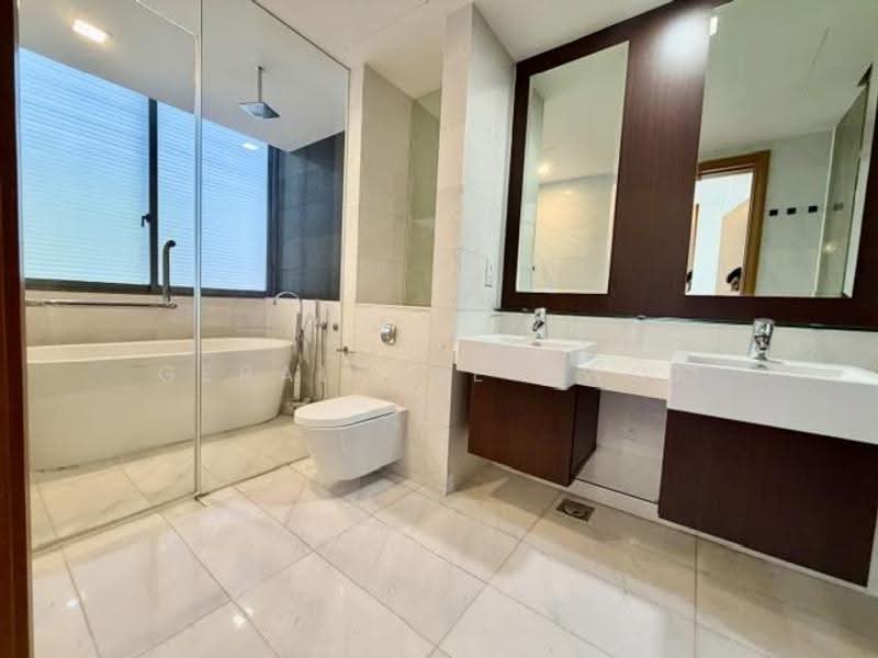 Hillcrest Villa, Hillcrest Road, Newton / Novena, 5 Bedrooms, 3,155 sqft, Cluster House For Rent, by Geraldine Kwok, 500250261 - Bathroom - PropertyGuru.com.sg