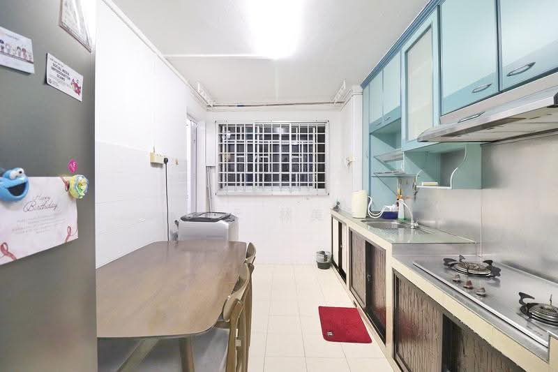 123 Bedok Reservoir Road, 123 Bedok Reservoir Road, Bedok / Upper East Coast, 3 Bedrooms, 904 sqft, HDB Flat For Sale, by Bee 林美玲, 500250264 - Kitchen - PropertyGuru.com.sg