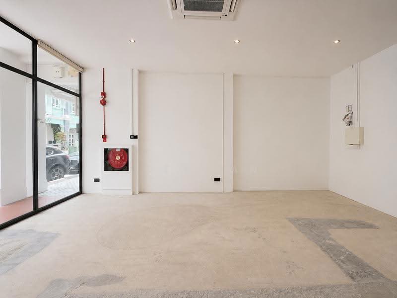 Keong Saik Road, Chinatown / Tanjong Pagar, 1,067 sqft, Food & Beverage For Rent, by Joey Tan, 500250269 - Interior - CommercialGuru.com.sg