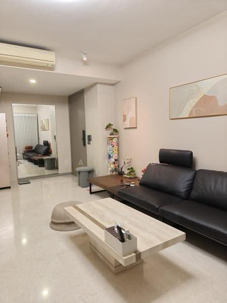 Riversails, 24 Upper Serangoon Crescent, Hougang / Punggol / Sengkang, 2 Bedrooms, 947 sqft, Condominium For Rent, by Raymond Tan, 500250279 - Living Room - PropertyGuru.com.sg