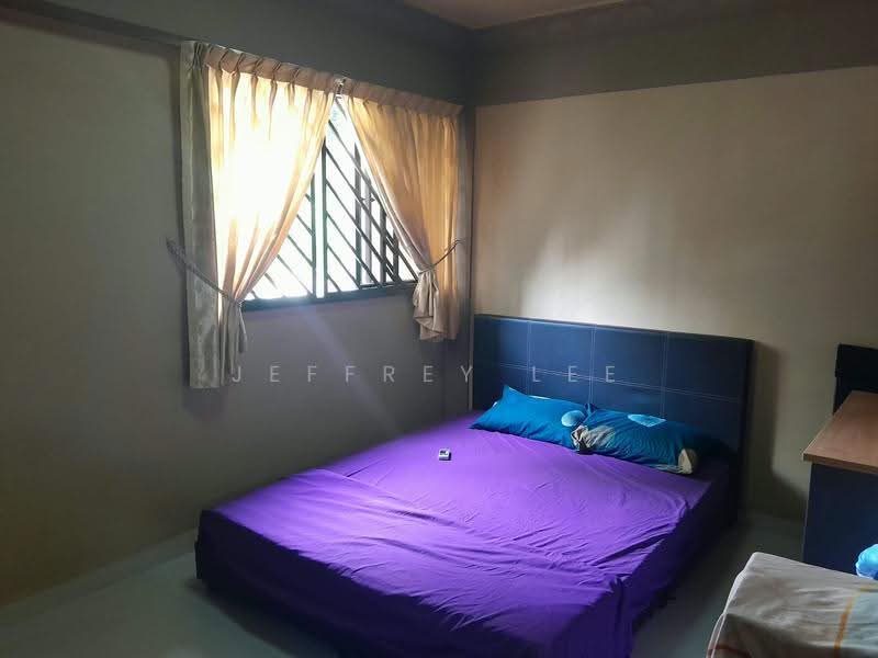 707 Clementi West Street 2, 707 Clementi West Street 2, Buona Vista / West Coast / Clementi New Town, Room Rental, 150 sqft, HDB Flat For Rent, by Jeffrey Lee, 500250282 - Bedroom - PropertyGuru.com.sg