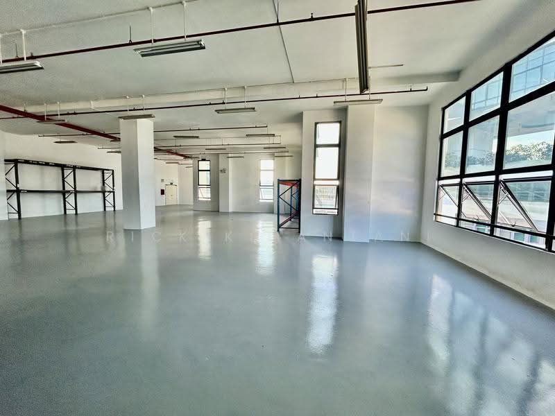 CSI Distribution Centre, 2 Kim Chuan Drive, Hougang / Punggol / Sengkang, 6,000 sqft, Factory / Workshop (B2) For Rent, by Rick Khiantani, 500250284 - CommercialGuru.com.sg