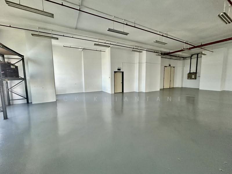 CSI Distribution Centre, 2 Kim Chuan Drive, Hougang / Punggol / Sengkang, 6,000 sqft, Factory / Workshop (B2) For Rent, by Rick Khiantani, 500250284 - CommercialGuru.com.sg