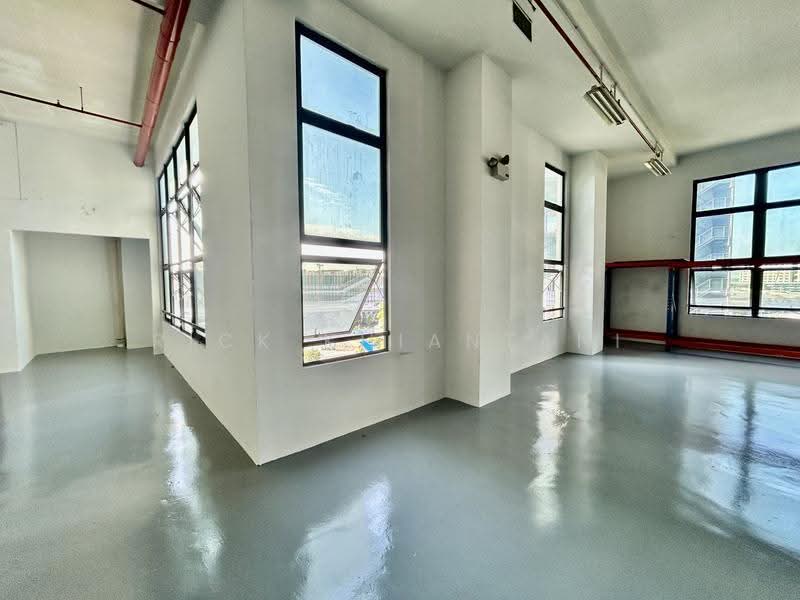CSI Distribution Centre, 2 Kim Chuan Drive, Hougang / Punggol / Sengkang, 6,000 sqft, Factory / Workshop (B2) For Rent, by Rick Khiantani, 500250284 - CommercialGuru.com.sg