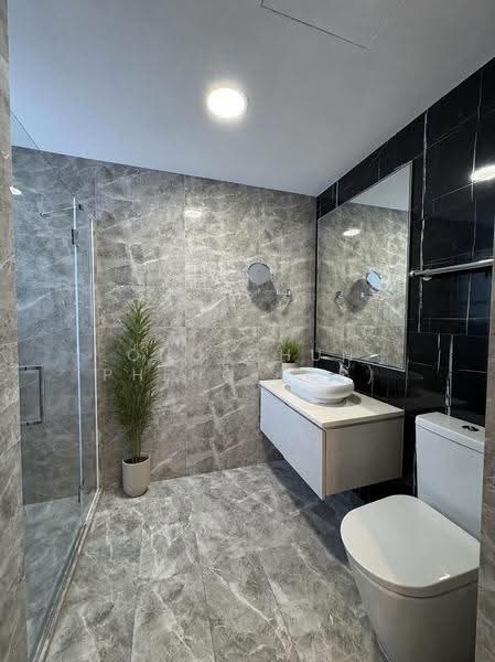The Santorini, Tampines Street 86, Pasir Ris / Tampines, 1 Bedroom, 527 sqft, Condominium For Sale, by Ong Chun Pheng (CP), 500250289 - Bathroom - PropertyGuru.com.sg