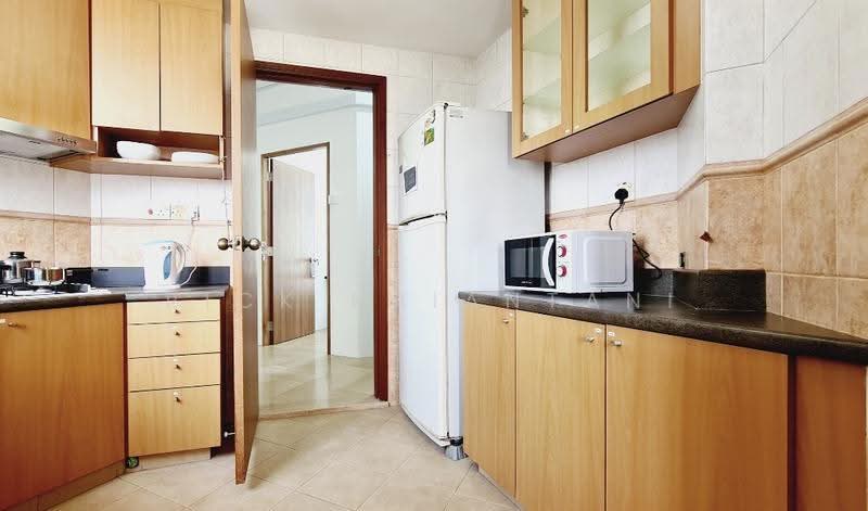 East Meadows, 30 Tanah Merah Kechil Road, Bedok / Upper East Coast, 1 Bedroom, 180 sqft, Condominium For Rent, by Rick Khiantani, 500250293 - Kitchen - PropertyGuru.com.sg