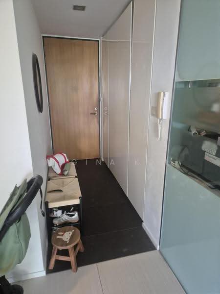 Newton Suites, 60 Newton Road, Newton / Novena, 3 Bedrooms, 1,238 sqft, Executive Condominium For Rent, by Regina Koh, 500250304 - Entrance - PropertyGuru.com.sg