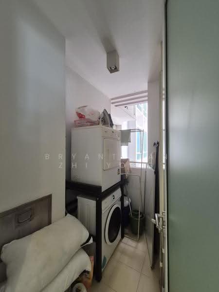 The Inspira, 11 Arnasalam Chetty Road, Orchard / River Valley, 2 Bedrooms, 936 sqft, Condominium For Sale, by Bryant Tan Zhi Yong, 500250308 - Balcony - PropertyGuru.com.sg