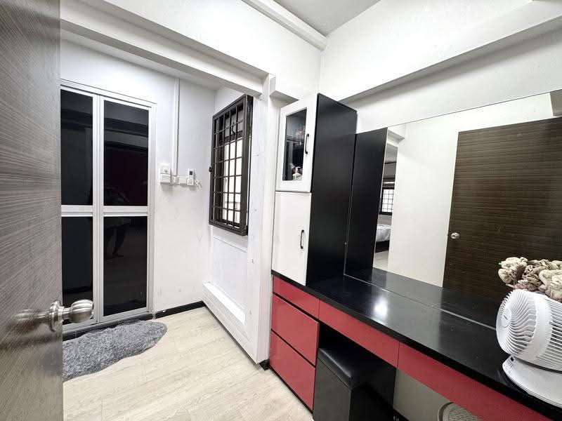 654B Jurong West Street 61, 654B Jurong West Street 61, Boon Lay / Jurong / Tuas, 3 Bedrooms, 1,184 sqft, HDB Flat For Sale, by Yupar ., 500250312 - PropertyGuru.com.sg