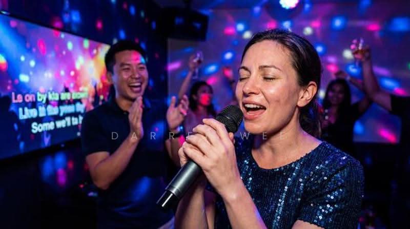 Geylang Rd - Nightclub / KTV, Geylang Road, Eunos / Geylang / Paya Lebar, 859 sqft, Food & Beverage For Rent, by Darren Wee, 500250313 - Interior - CommercialGuru.com.sg