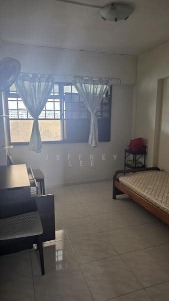 326 Sembawang Crescent, 326 Sembawang Crescent, Sembawang / Yishun, Room Rental, 150 sqft, HDB Flat For Rent, by Jeffrey Lee, 500250344 - Bedroom - PropertyGuru.com.sg
