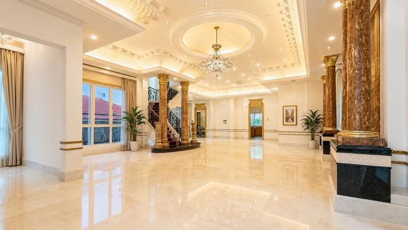 Extensive Variety Of Landed-Bungalows, Siglap, East Coast / Marine Parade, 5 Bedrooms, 15,000 sqft, Bungalow House For Rent, by CHEN ., 500250348 - Interior - PropertyGuru.com.sg