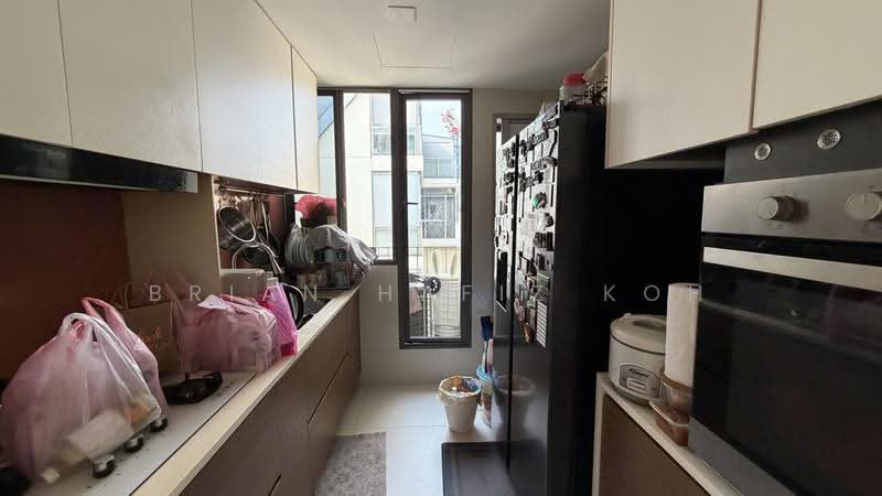 Miltonia Residences, 520 Miltonia Close, Sembawang / Yishun, 3 Bedrooms, 1,518 sqft, Condominium For Sale, by Brian Hafiz Koh, 500250367 - Kitchen - PropertyGuru.com.sg
