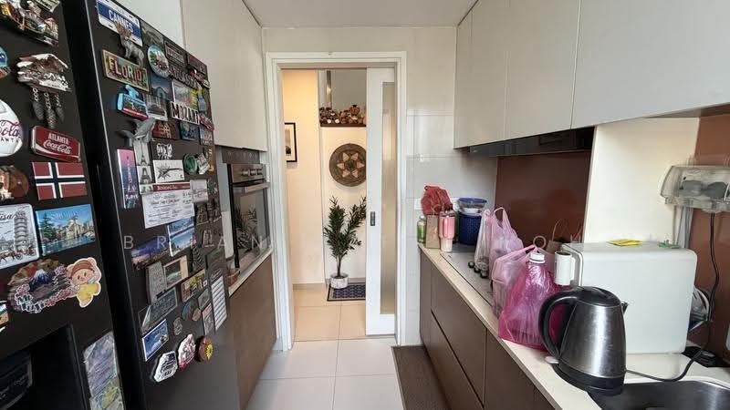 Miltonia Residences, 520 Miltonia Close, Sembawang / Yishun, 3 Bedrooms, 1,518 sqft, Condominium For Sale, by Brian Hafiz Koh, 500250367 - Kitchen - PropertyGuru.com.sg