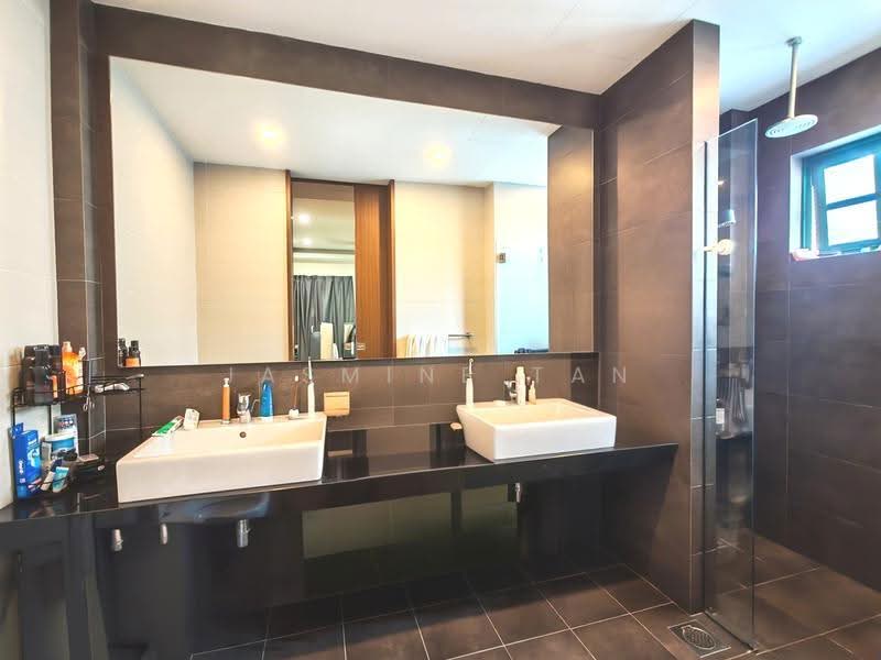 Binjai park, hua guan, yarwood vicinity, Upper Bukit Timah, Clementi Park / Upper Bukit Timah, 5 Bedrooms, 6,500 sqft, Detached House For Sale, by Jasmine Tan, 500250369 - Bathroom - PropertyGuru.com.sg