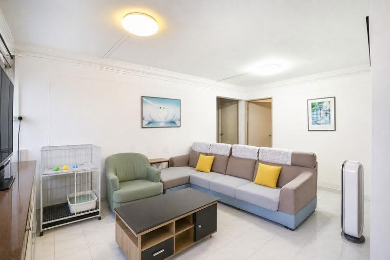 171 Bishan Street 13, 171 Bishan Street 13, Ang Mo Kio / Bishan / Thomson, 3 Bedrooms, 904 sqft, HDB Flat For Sale, by Bee 林美玲, 500250386 - Living Room (Decluttered) - PropertyGuru.com.sg