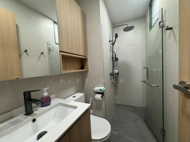 Signature Park, 46 Toh Tuck Road, Clementi Park / Upper Bukit Timah, 2 Bedrooms, 1,023 sqft, Condominium For Sale, by Alex Wan, 500250393 - Bathroom - PropertyGuru.com.sg