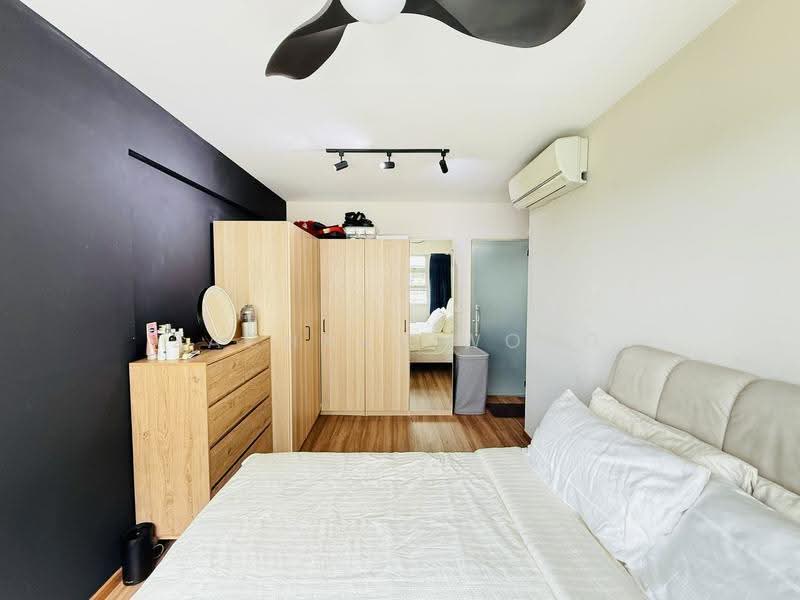 93A Telok Blangah Street 31, 93A Telok Blangah Street 31, Harbourfront / Telok Blangah, 3 Bedrooms, 1,001 sqft, HDB Flat For Sale, by Zachary Wong, 500250405 - Bedroom - PropertyGuru.com.sg