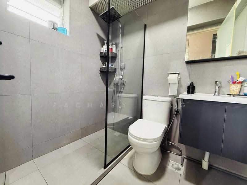 93A Telok Blangah Street 31, 93A Telok Blangah Street 31, Harbourfront / Telok Blangah, 3 Bedrooms, 1,001 sqft, HDB Flat For Sale, by Zachary Wong, 500250405 - Bathroom - PropertyGuru.com.sg