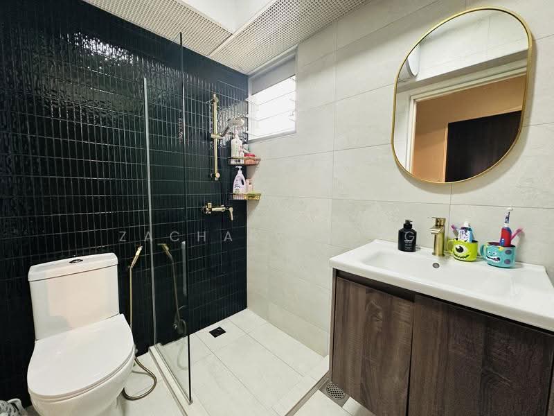 93A Telok Blangah Street 31, 93A Telok Blangah Street 31, Harbourfront / Telok Blangah, 3 Bedrooms, 1,001 sqft, HDB Flat For Sale, by Zachary Wong, 500250405 - Bathroom - PropertyGuru.com.sg