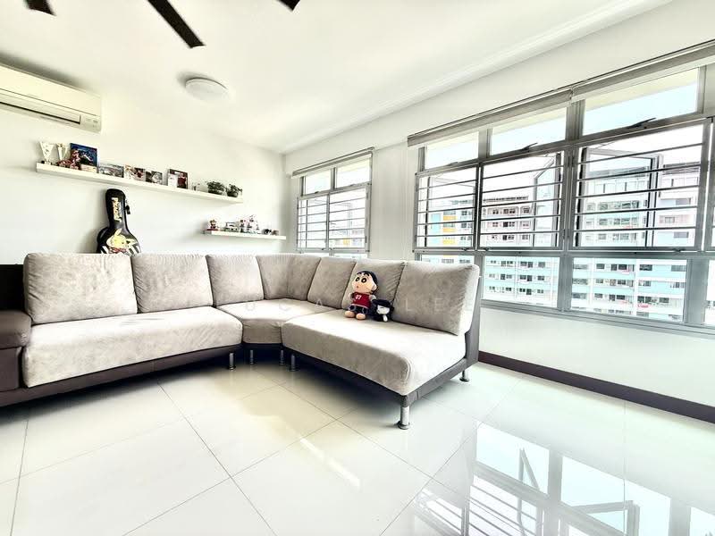 293A Bukit Batok Street 21, 293A Bukit Batok Street 21, Dairy Farm / Bukit Panjang / Choa Chu Kang, 3 Bedrooms, 1,216 sqft, HDB Flat For Sale, by Lucas Lee, 500250415 - Living Room - PropertyGuru.com.sg