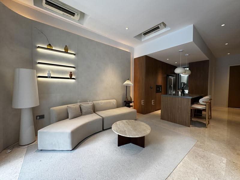 Big Discount! Beautiful Townhouse Near Reservoir, Sembawang / Yishun, 5 Bedrooms, 4,672 sqft, Cluster House For Sale, by Evon Lee, 500250425 - Living Room - PropertyGuru.com.sg
