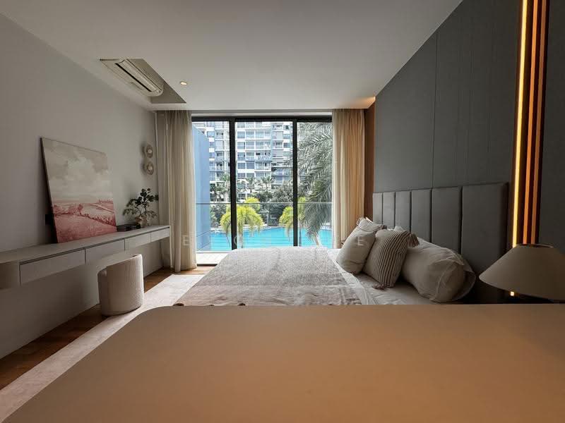 Big Discount! Beautiful Townhouse Near Reservoir, Sembawang / Yishun, 5 Bedrooms, 4,672 sqft, Cluster House For Sale, by Evon Lee, 500250425 - Bedroom - PropertyGuru.com.sg