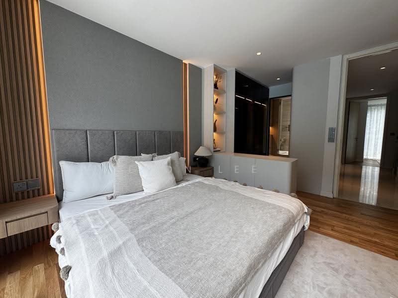 Big Discount! Beautiful Townhouse Near Reservoir, Sembawang / Yishun, 5 Bedrooms, 4,672 sqft, Cluster House For Sale, by Evon Lee, 500250425 - Bedroom - PropertyGuru.com.sg